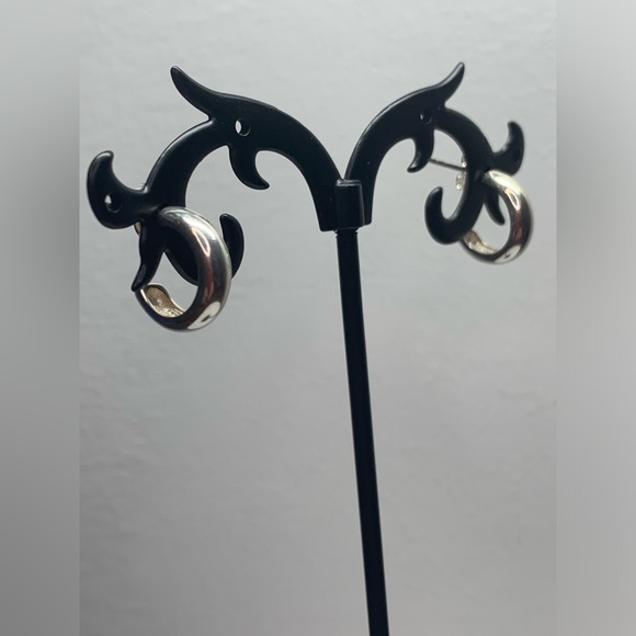 Silpada Rare HTF Sterling Silver Petite Simple VERY COOL Hoop Earrings on Posts - Picture 5 of 15